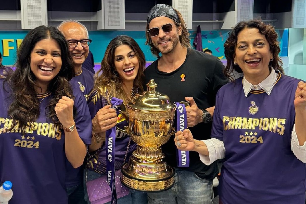 IPL 2024 Trophy