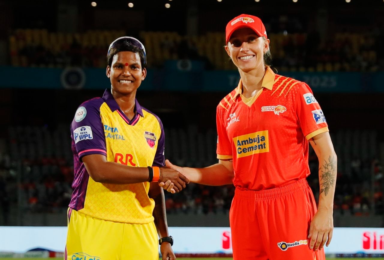up warriors vs gujrat gaints 