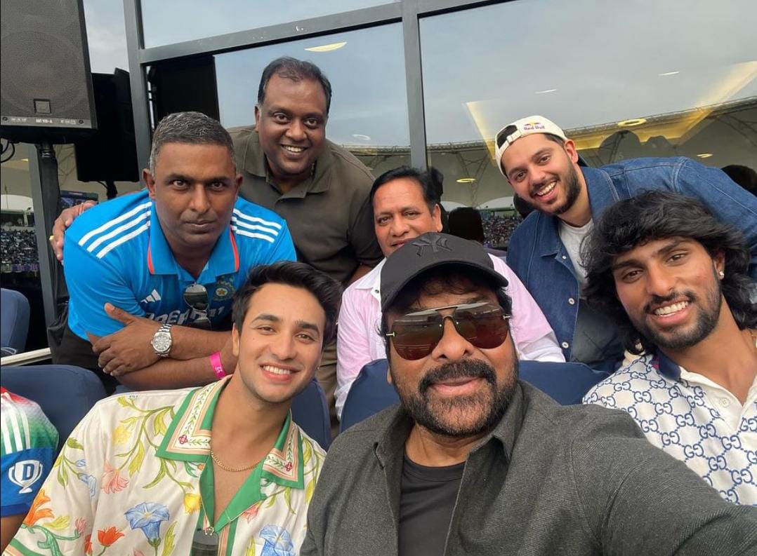 Chiranjeevi with Indian Cricketers during IND vs PAK Clash