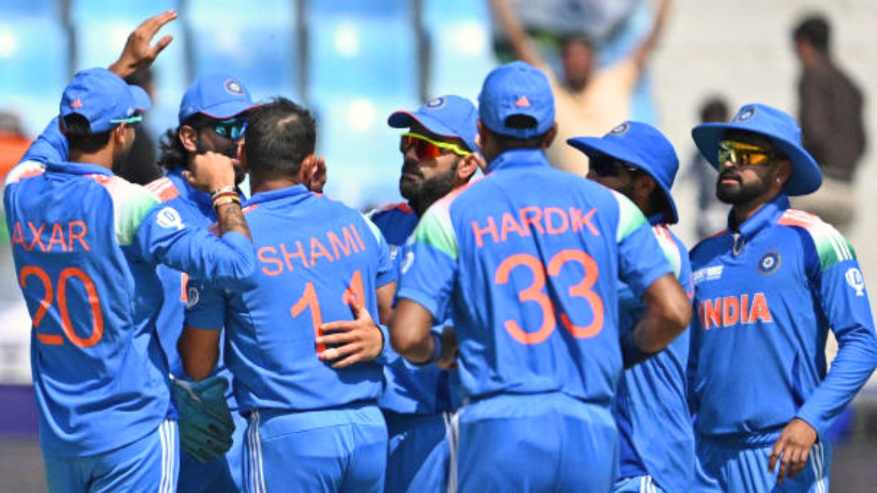 Cover image for Champions Trophy में भारत के लिए सर्वश्रेष्ठ गेंदबाजी आंकड़े