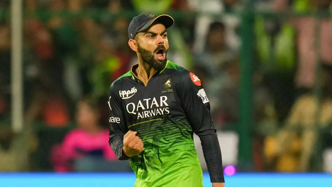 Cover image for IPL इतिहास में सबसे ज्यादा कैच पकड़ने वाले फील्डर्स
