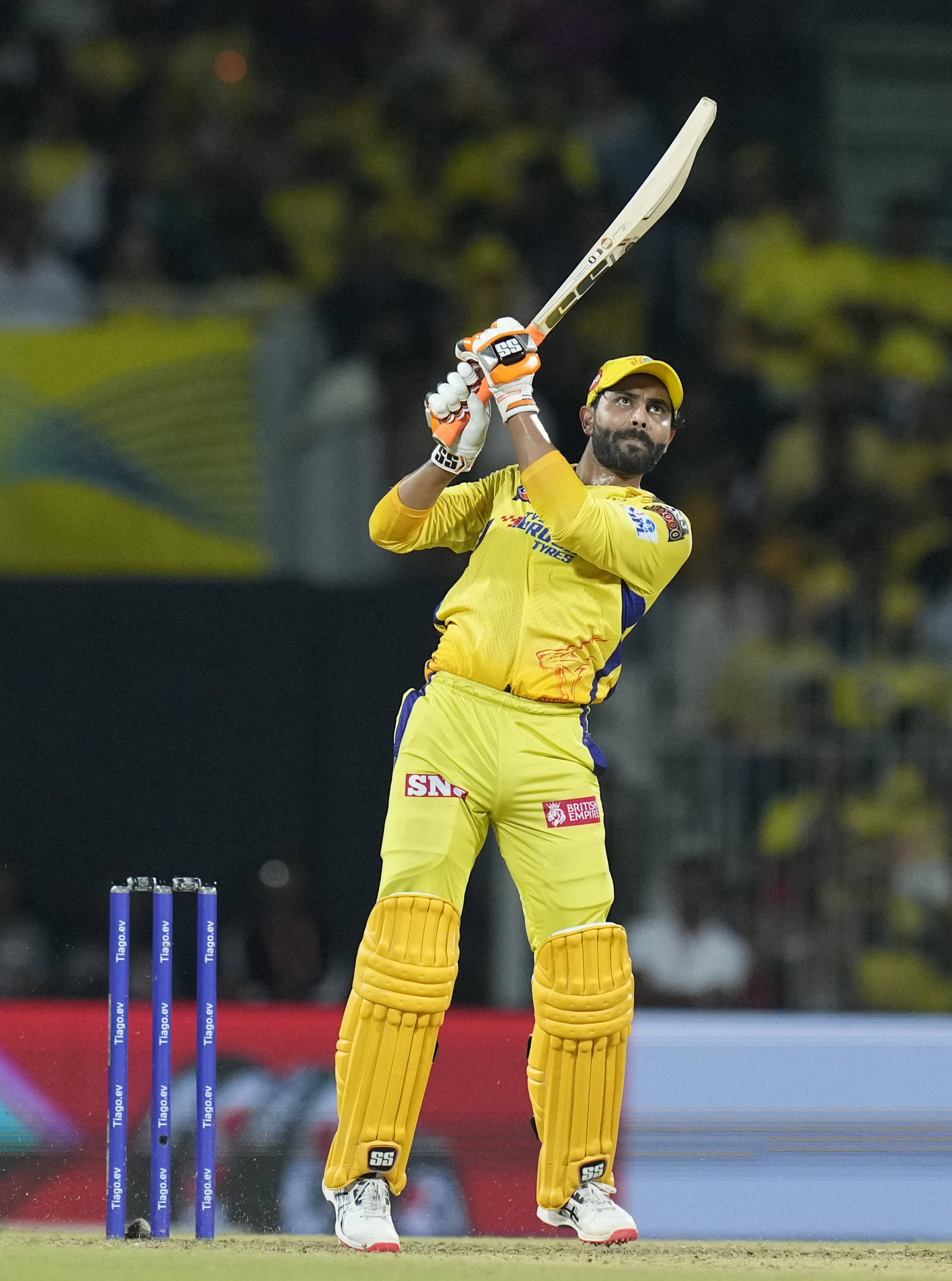Cover image for IPL के एक ओवर में सबसे ज्यादा रन बनाने वाले भारतीय बल्लेबाज़