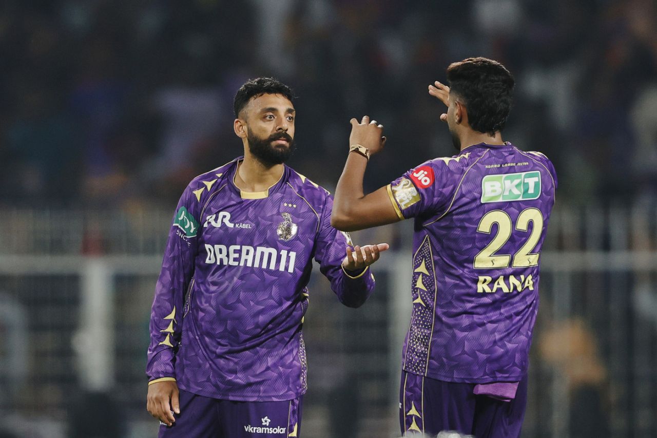 Cover image for T20I/IPL में वरुण चक्रवर्ती के खिलाफ सबसे कम स्ट्राइक रेट वाले बल्लेबाज़