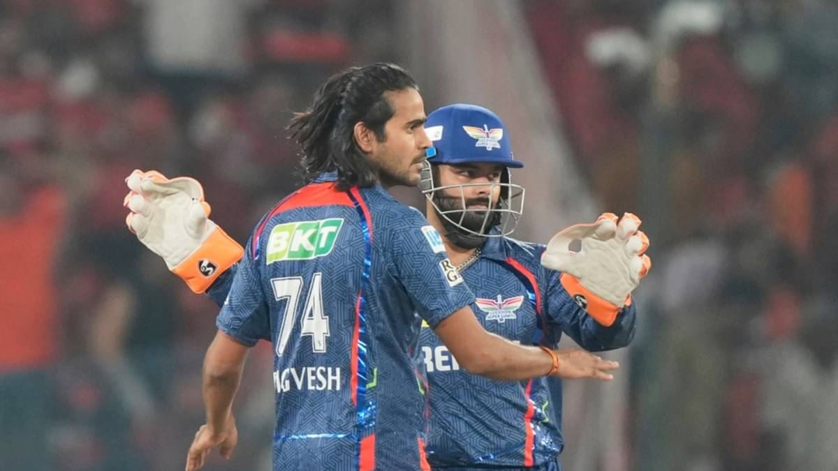 Digvesh Singh with Rishabh Pant
