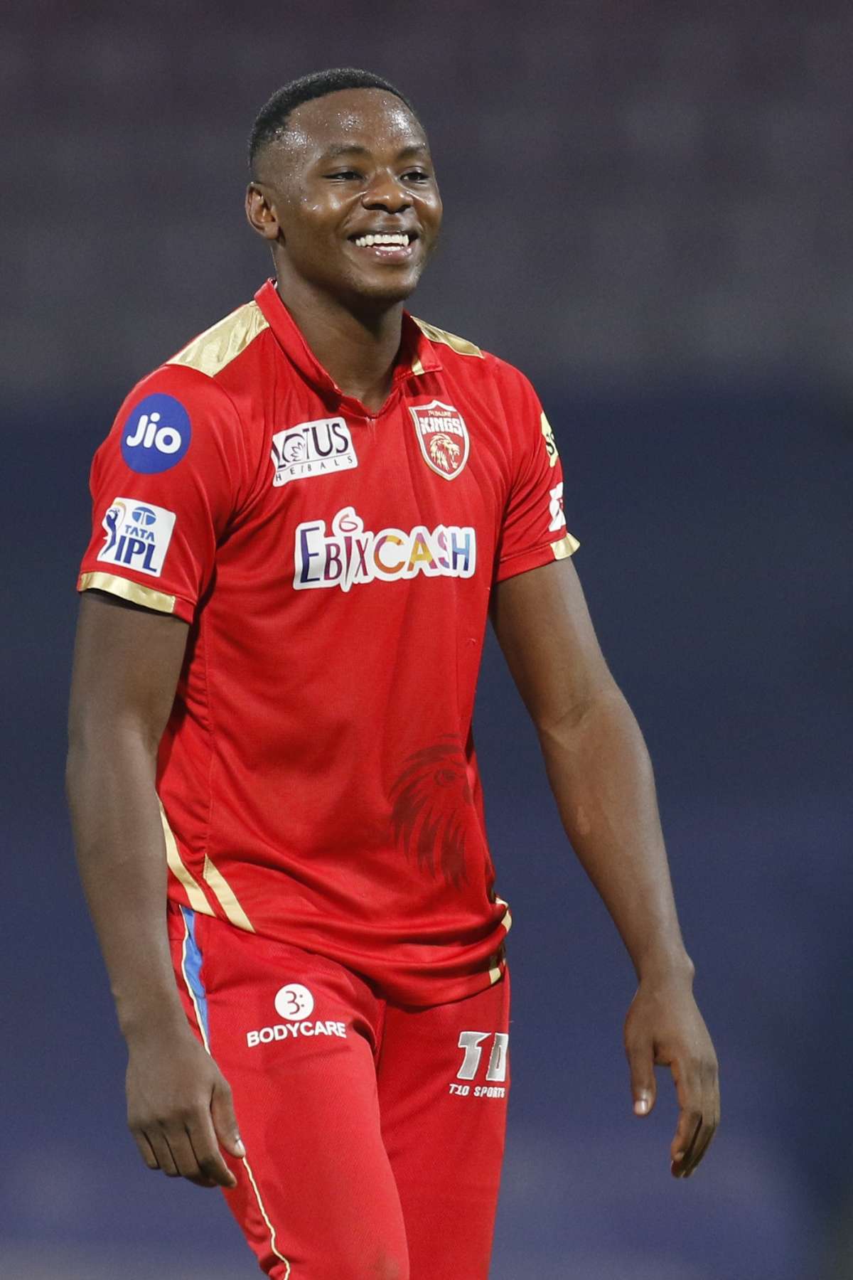 Cover image for IPL में सबसे तेज 100 विकेट पूरे करने वाले गेंदबाज