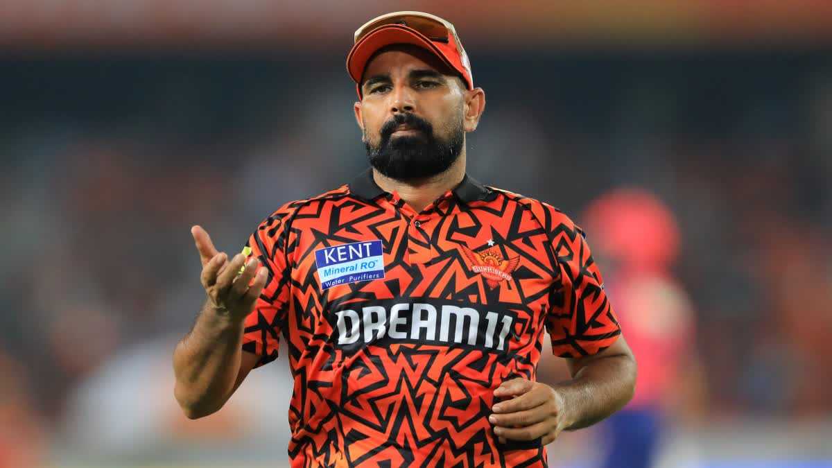 Cover image for IPL 2025 में अभी तक इन गेंदबाजों को लगे  सबसे ज्यादा सिक्स 