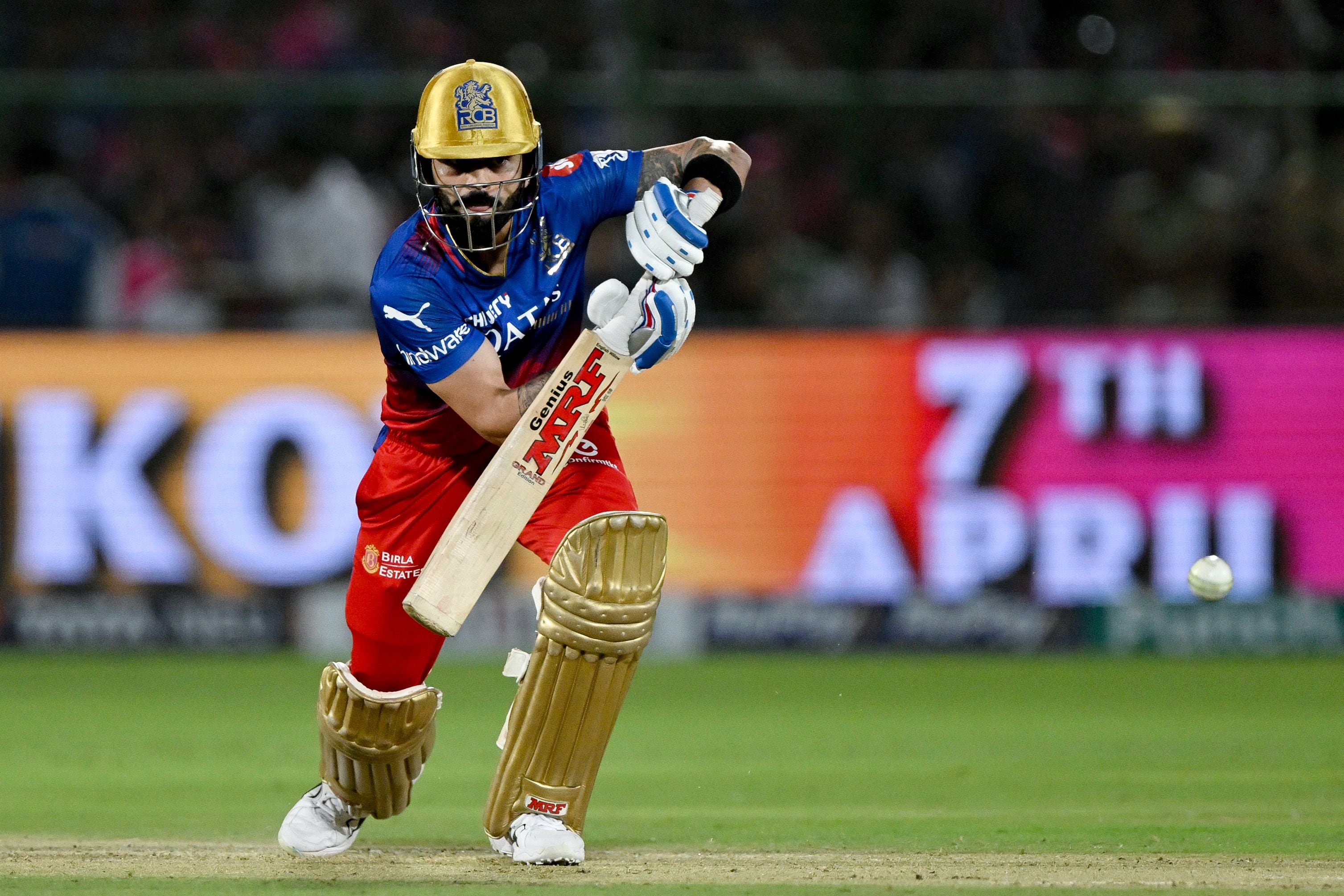 Cover image for IPL में एक टीम के खिलाफ सबसे ज़्यादा रन बनाने वाले बल्लेबाज़