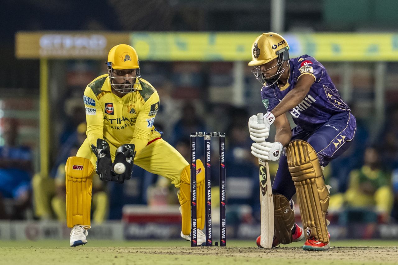Dhoni, Raghuvanshi