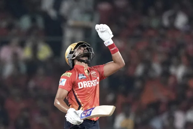 Cover image for IPL 2018 से सबसे ज़्यादा Playoffs खेलने वाले कप्तान
