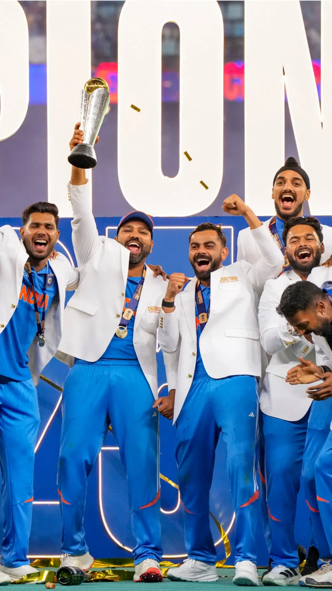 Cover image for सबसे ज़्यादा ICC ट्रॉफ़ी जीतने वाले खिलाड़ी 