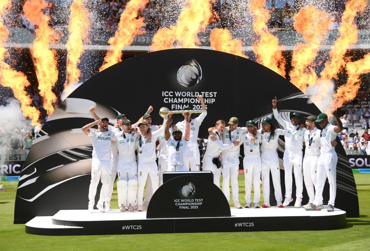 Cover image for सबसे ज़्यादा ICC ट्रॉफी जीतने वाली टीमें