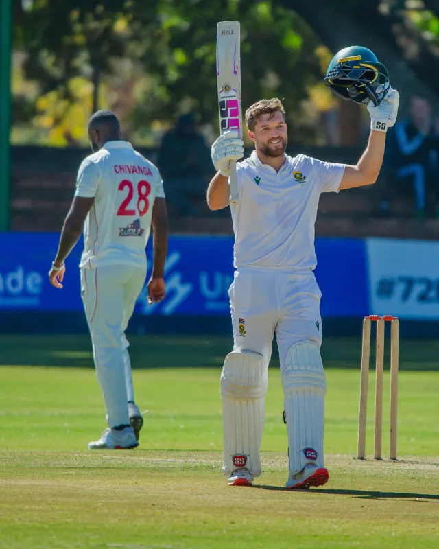 Cover image for Most runs in Test Innings through boundaries
