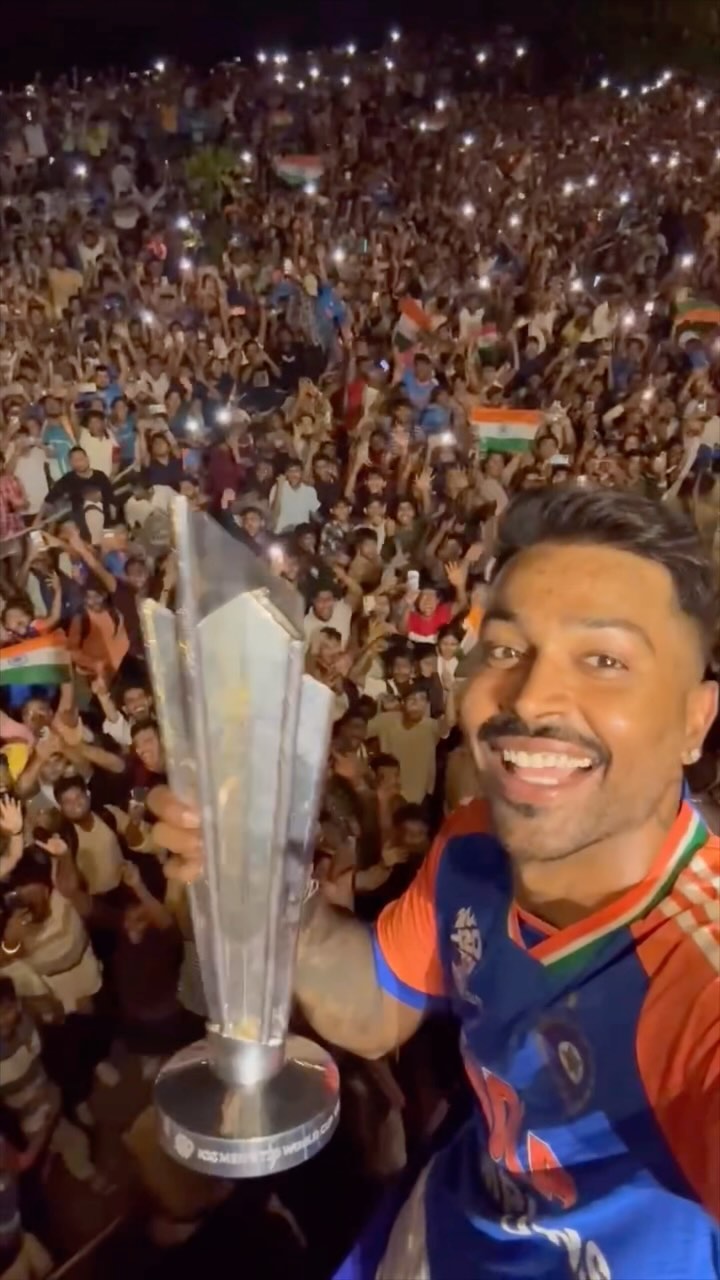 Cover image for Victory Parade के बाद इन सभी खिलाड़ियों ने किये जीत के जश्न के वीडियो शेयर