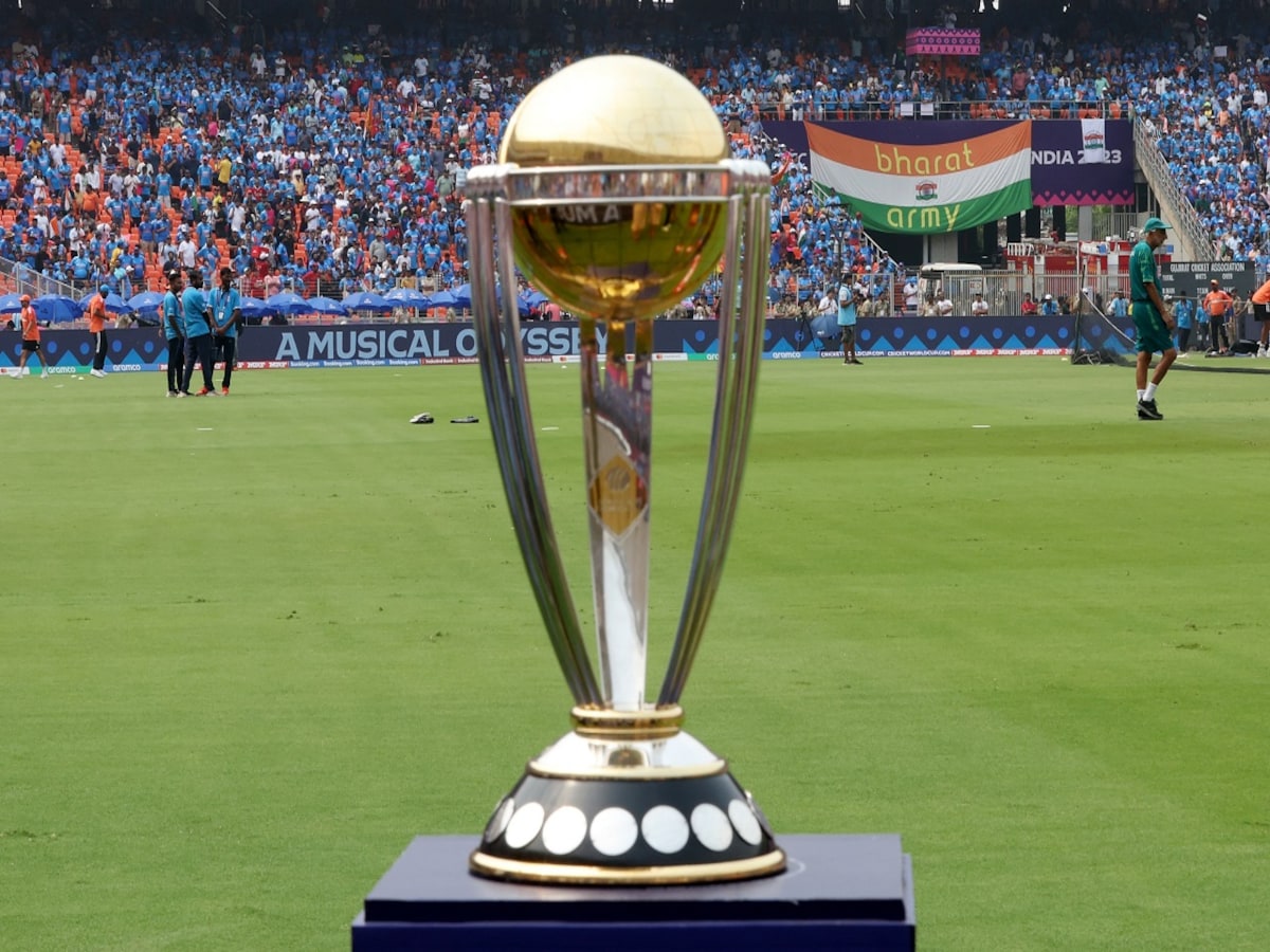 Cover image for आईसीसी चैंपियन ट्रॉफी से जुड़े कुछ ( facts )