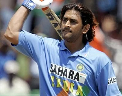 Cover image for Mahendra Singh Dhoni की हुई DSP संग तस्वीर वाइरल
