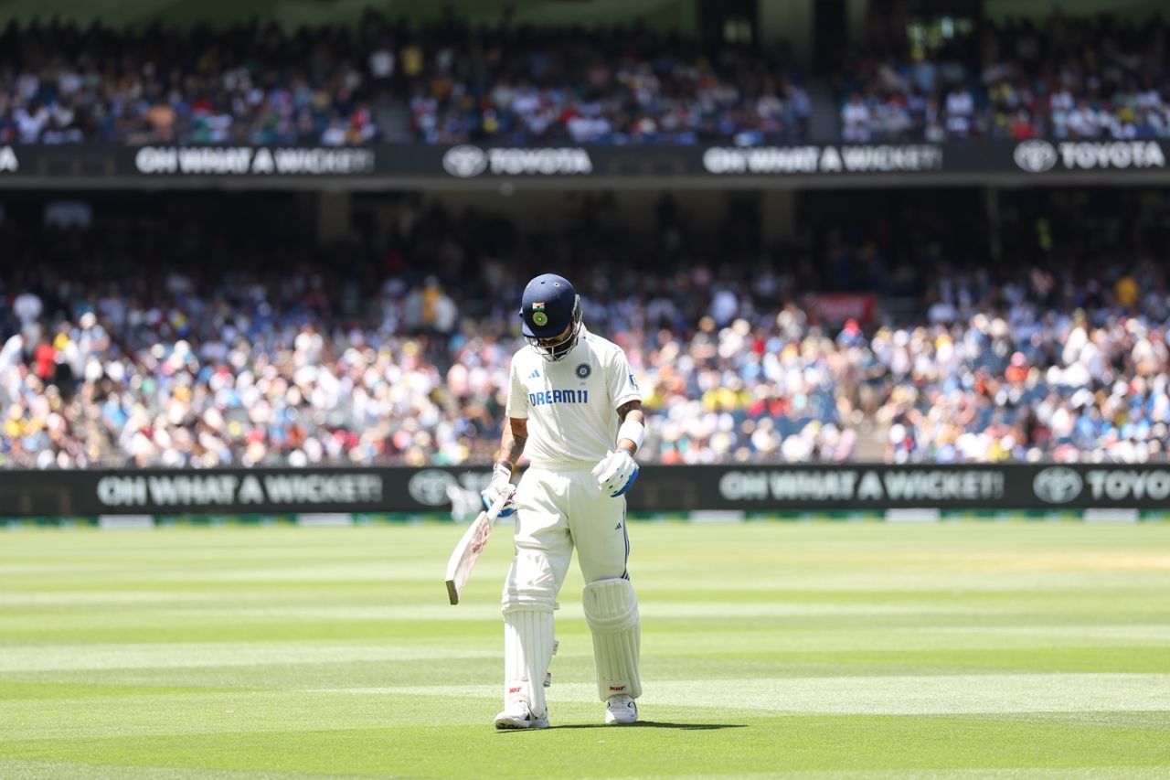 Virat Kohli back to pavilion after scoring 5 runs in second innings of Melbourne Test
