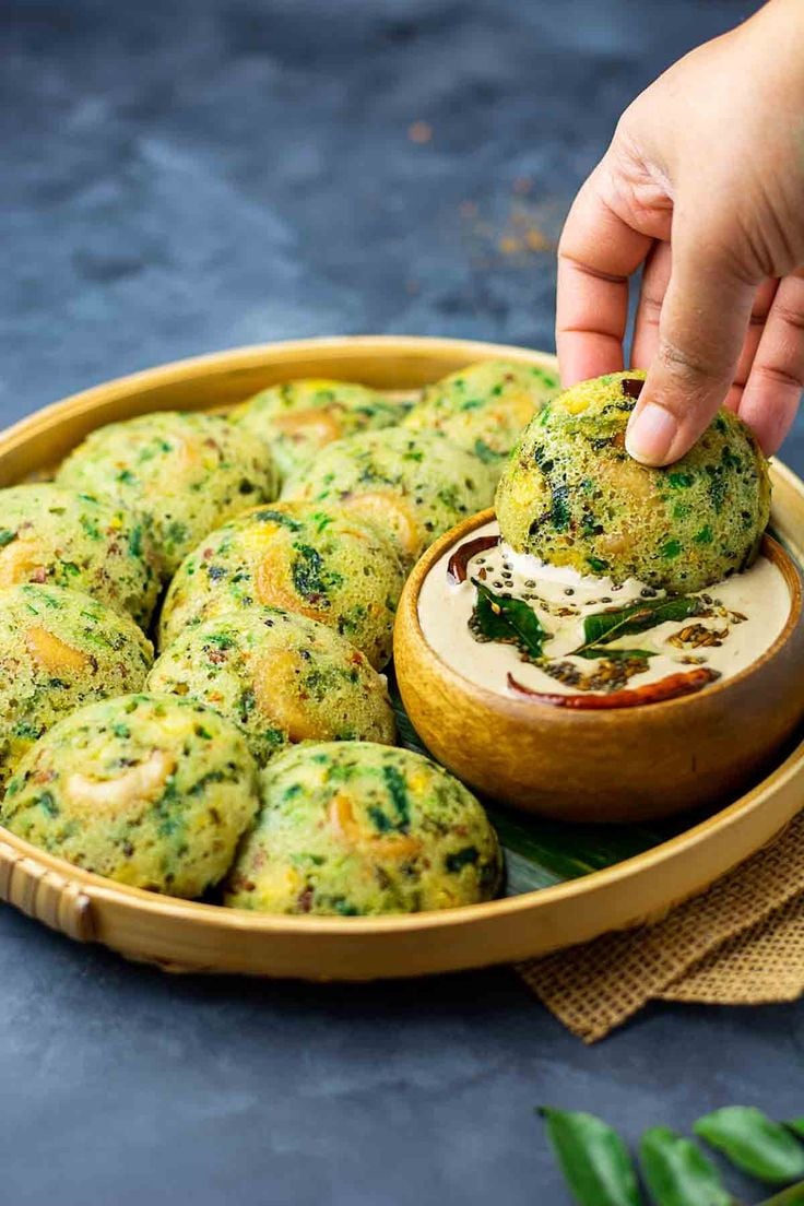 Ve Table Cook Explore How to Cook Vegetable Rava Idli: Step-by-Step Guide