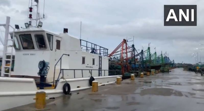 Heavy Rains in Thoothukudi: Salt production impacted, Boats stay docked