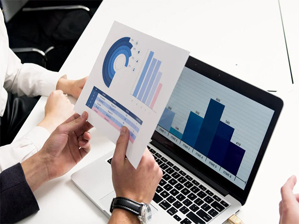 Mumbai and Ahmedabad to host investor assistance camps this month