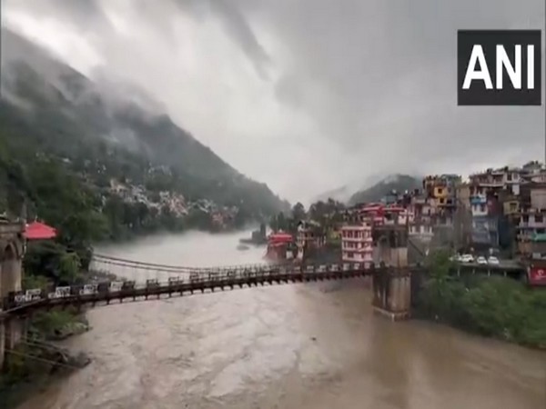 Himachal Pradesh: Beas river flooded after heavy rainfall, Red alert issued in Mandi