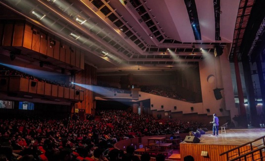 Raghav Mandava’s 100% Veg Jokes: building safe space for family-friendly comedy